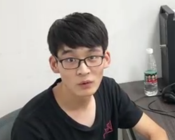 9肖铭